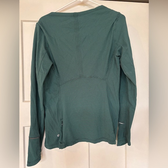 Lululemon Striped Green/Teal Long Sleeve Women's Top - Picture 2 of 3